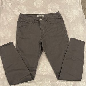Refuge skinny jeans.  Size 6. Good used condition.